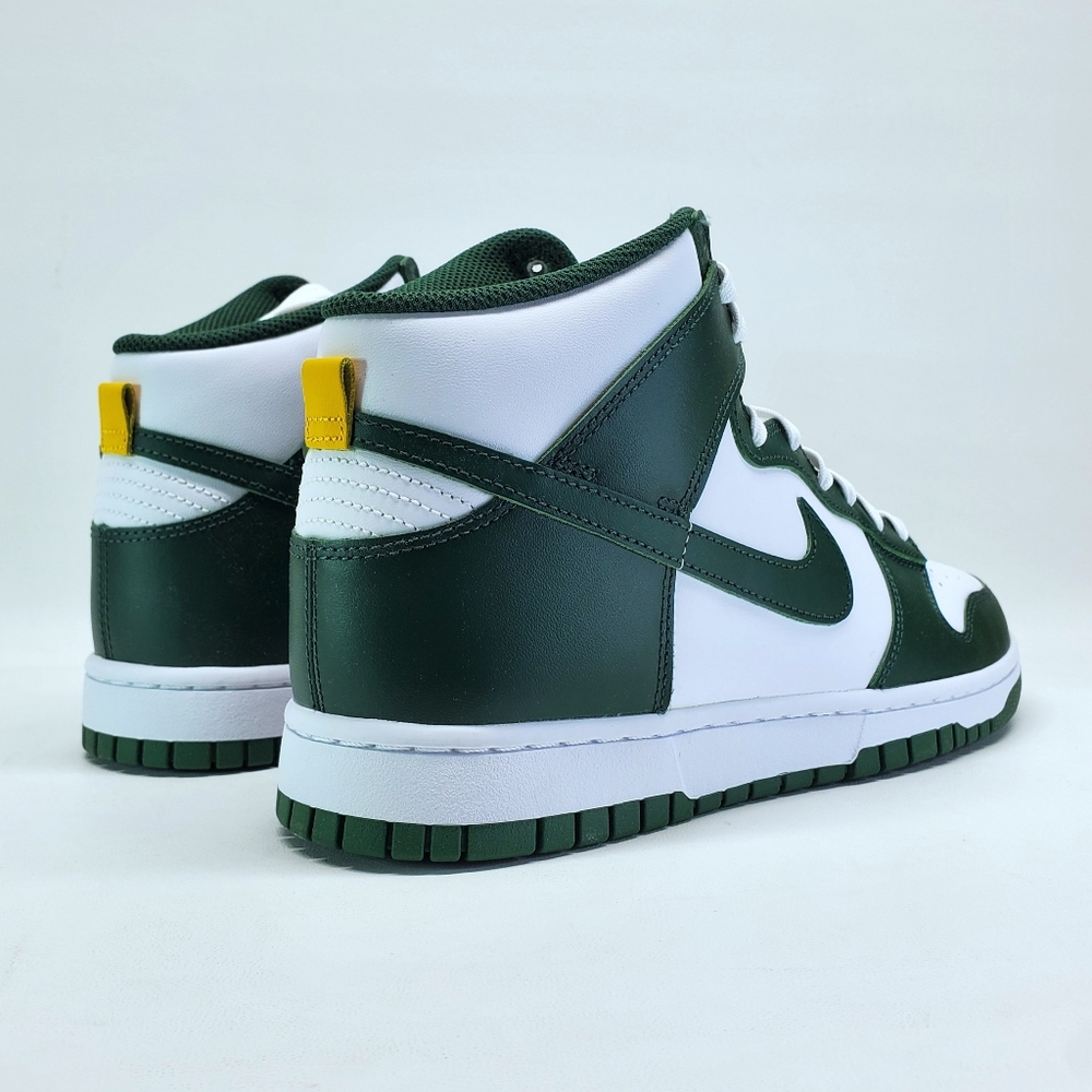 Nike Dunk High - Picture 6 of 11